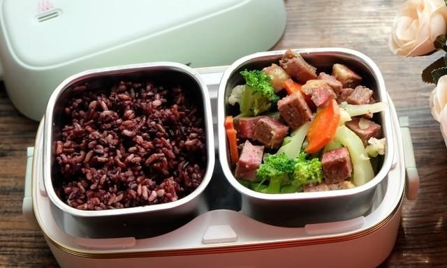 给老公准备工作餐,主食获赞最多,三色糙米饭,营养均衡减脂无忧