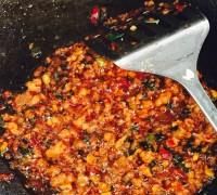 做杂酱面的制作方法
,杂酱面的制作方法 视频图5
