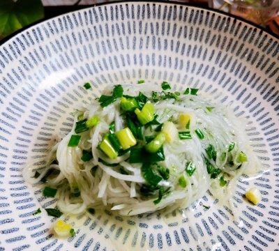 5分钟就能做好的萝卜丝拌海蜇皮,简单又好吃