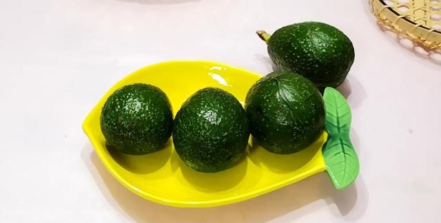 牛油果那么贵,买时牢记这3点,教你挑到满意的牛油果