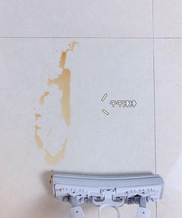 海绵拖把头怎么更换?只需1秒搞定,遇到这种老式拖把求你扔了吧