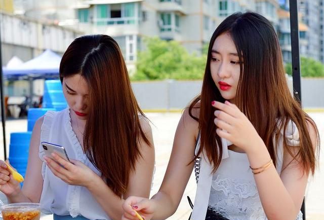 老板,来一碗续命的冰粉!