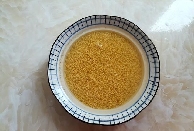 喝了30年小米粥,才知道正确的煮法,难怪一直熬不出米油