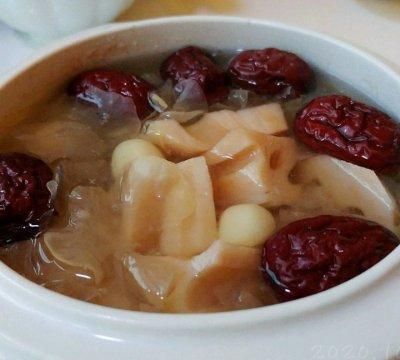 这样做莲莲红红银耳汤,比饭店里的还好吃