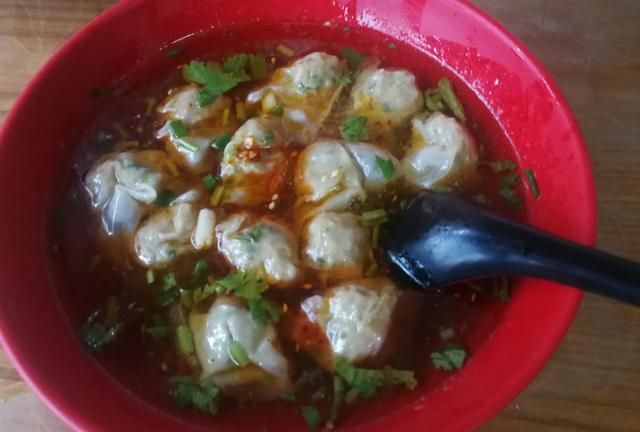 馄饨皮上有黑点,还能用吗?食品安全不容忽视,但也不能谈虎色变