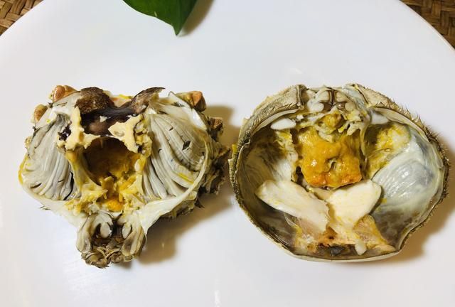 大闸蟹的正确吃法是什么,螃蟹蒸多久最佳时间,怎么把肉吃干净