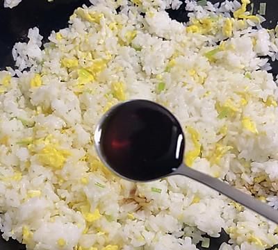 黯然销魂蛋炒饭比卖的还好吃,简单易做味道棒