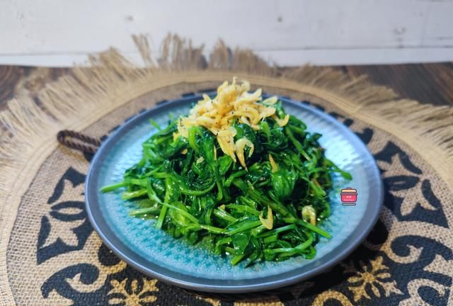 冬天,遇见这蔬菜我从不手软,一次买10斤,换着花样吃,营养美味