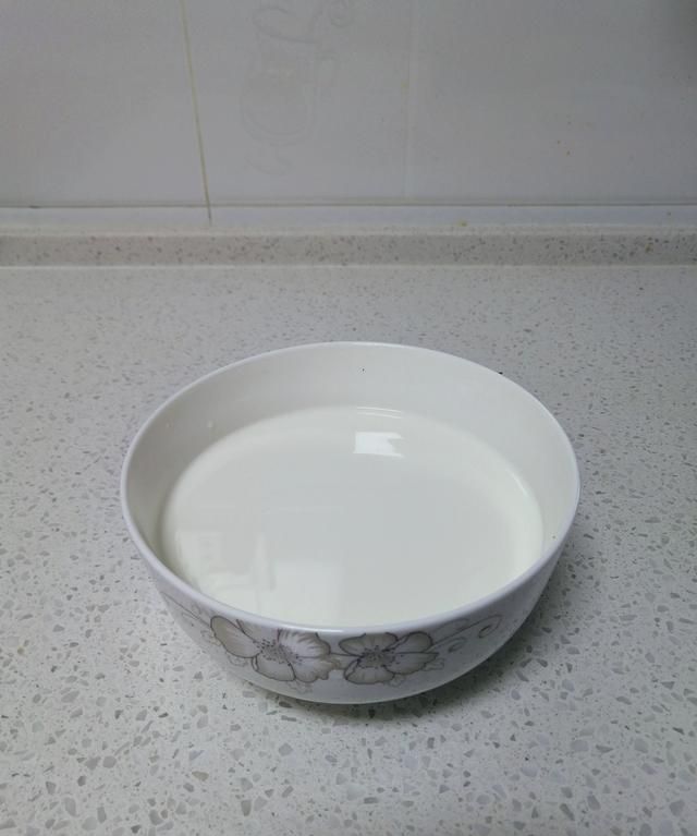 宅家简单三步自制奶茶,奶香味浓郁,味道纯正香甜,比买的还好喝