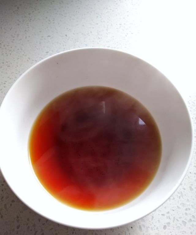宅家简单三步自制奶茶,奶香味浓郁,味道纯正香甜,比买的还好喝