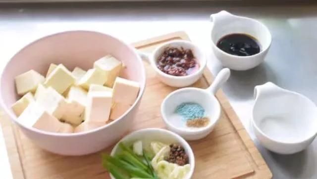 炒豆腐臊子怎么做
,清炒豆腐怎么做好吃图4
