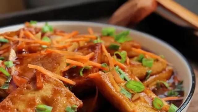 炒豆腐臊子怎么做
,清炒豆腐怎么做好吃图6