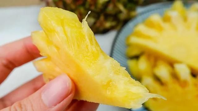 为什么吃菠萝要用盐水泡一下图6