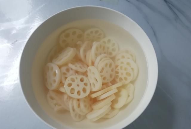夏季清淡养生小炒,口感脆嫩,营养可口,天热吃它开胃清热